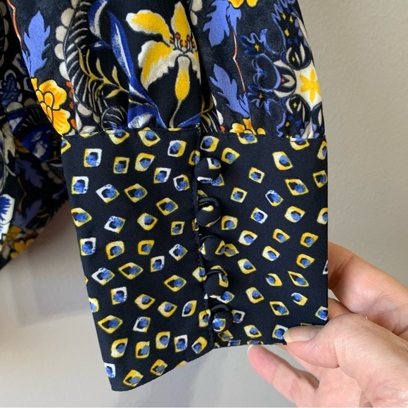 Loft petites boho style navy, yellow & orange floral long sleeve blouse. Size MP - Picture 6 of 11